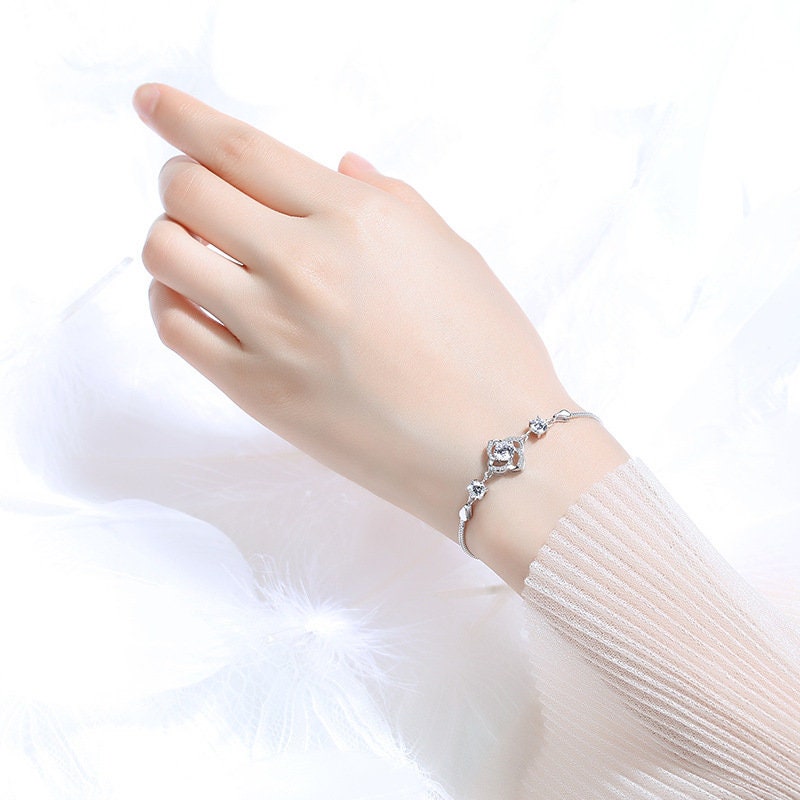 Silver Four-leaf Clover New Bracelet for Women/Valentines Gift, Anniversary,Sister gift,Daughter, Mother's day gift, Gifts for her